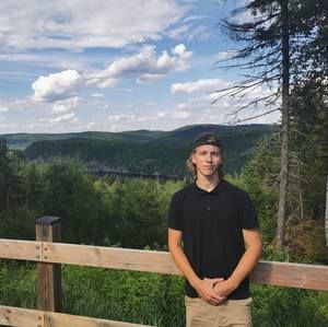 Meet your Posher, Christopher